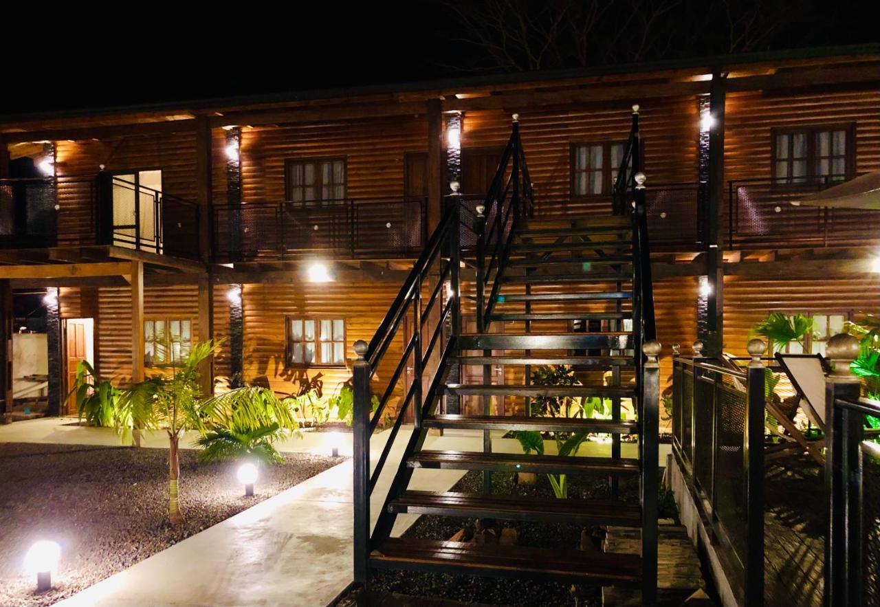 Hotel Alma Pura プエルト・イグアス エクステリア 写真